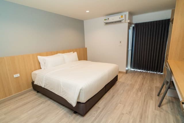 Standard King Room