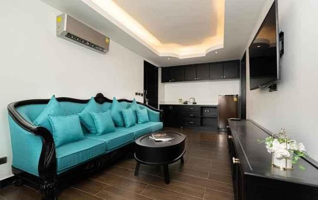 Deluxe Suite
