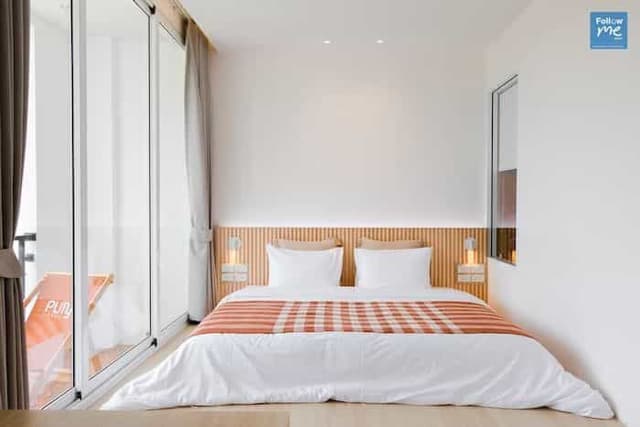 Deluxe King Bed