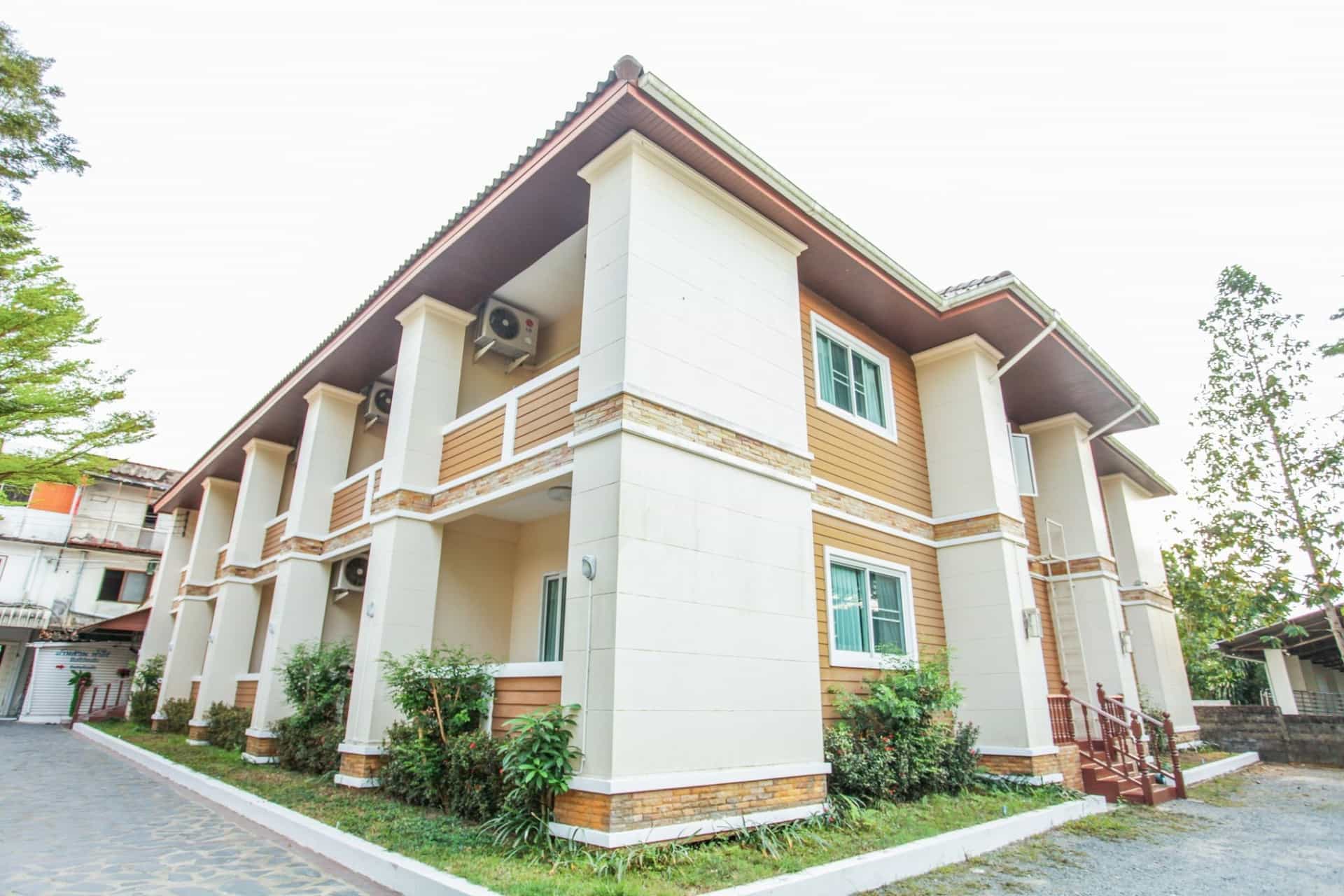 Baan Suan Fahsai (Room on Request) Baan Suan Fahsai (Room on Request)