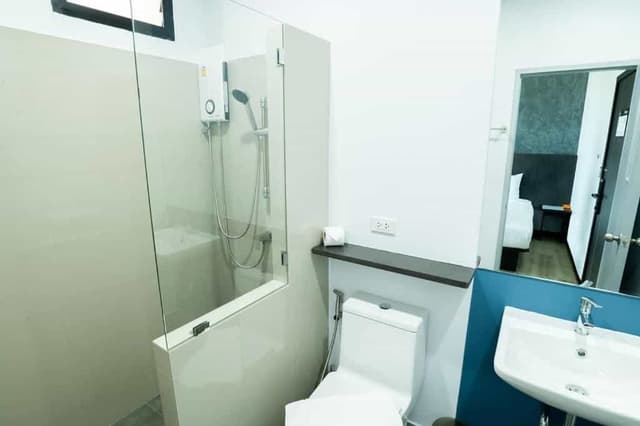 Standard Twin Room