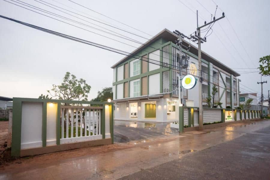 LESTERLAND Serviced Apartment (Key deposit 200 THB) LESTERLAND Serviced Apartment (Key deposit 200 THB)