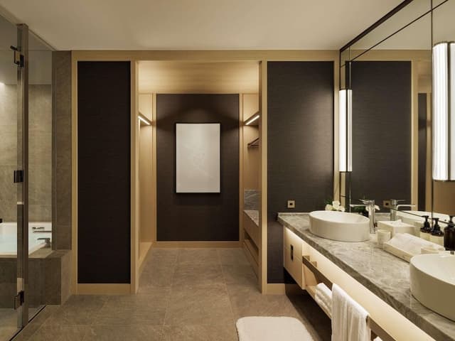 FAIRMONT GOLD SIGNATURE King Lounge Access