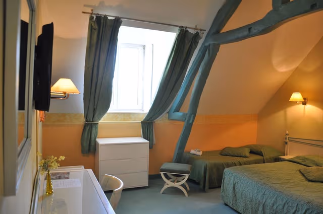 Comfort Triple Room