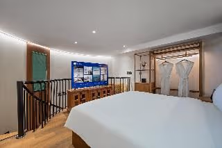 SUITE LOFT