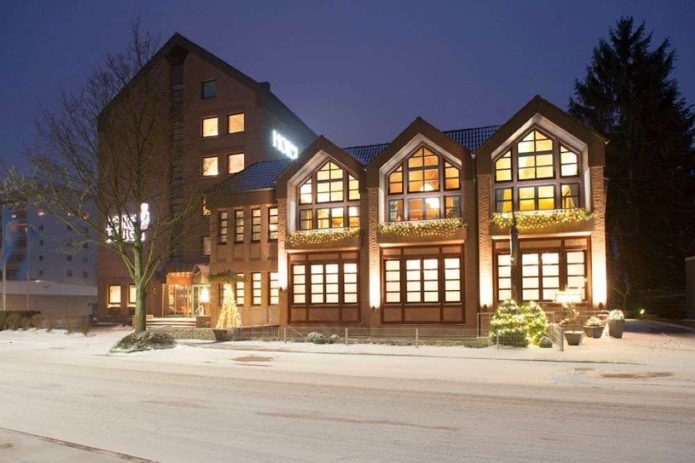 Leine Hotel2