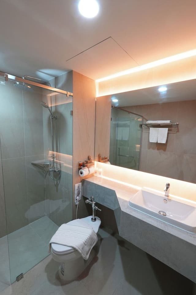 Grand Executive Room