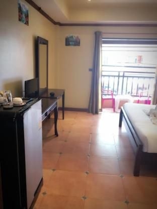 ซันไชน์โคสต์อินน์ (Sunshine Coast Inn)1