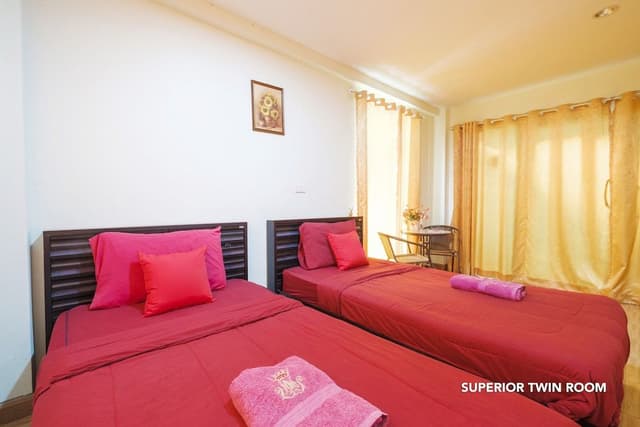Standard Twin Room