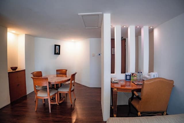 Suite Room