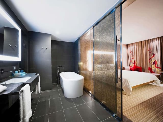 Premier Suite