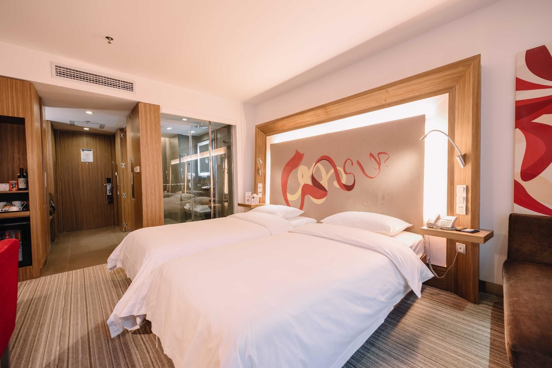 โรงแรมโนโวเทลกุ้ยหยาง ดาวน์ทาวน์ (Novotel Guiyang Downtown Hotel)1