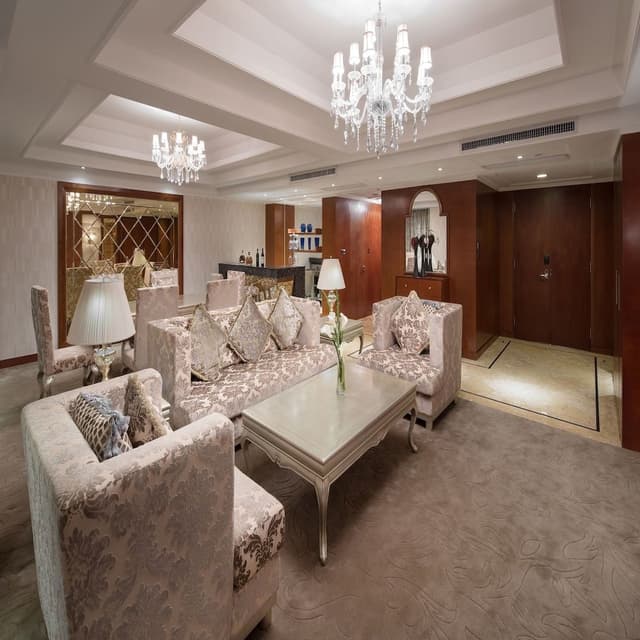 Executive Suite