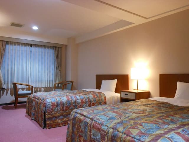 Twin Room, Non Smoking (18sqm, 120cm Beds, No Elevator)