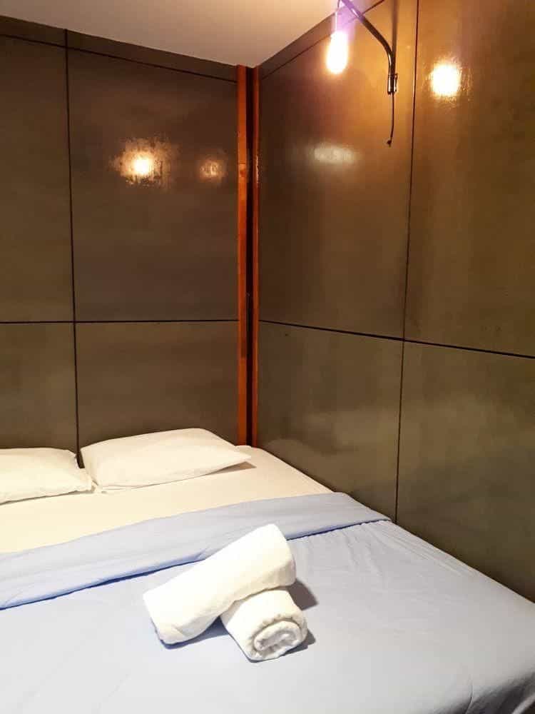 บ้านสวนกำนัน มนตรี บ้านสวนกำนัน มนตรี