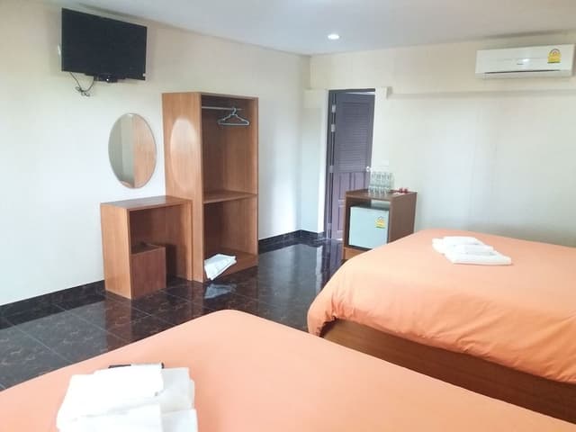 Standard Room For 4 People