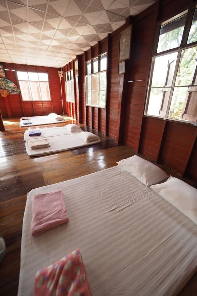 Mixed Dormitory with Fan and Shared Bathroom