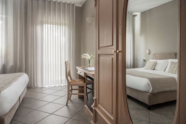 Quadruple Room, Lake View