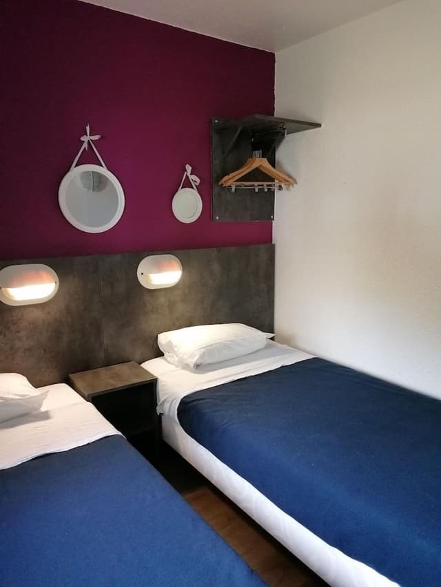 Economy Twin Room