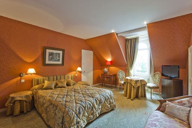 Classic Twin Room