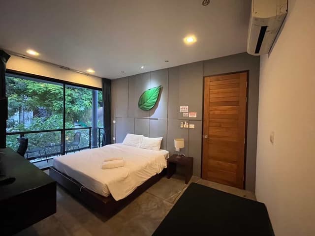 Deluxe Room Pool View