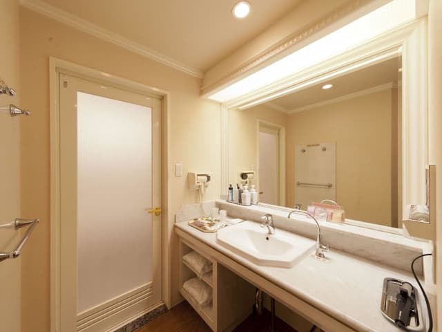 Standard Room, 1 King Bed (Couples Hotel)