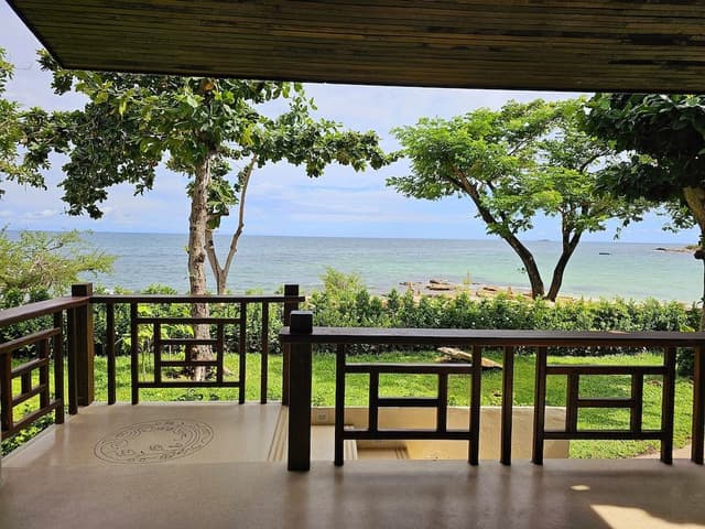 Deluxe Sea View Double or Twin Room