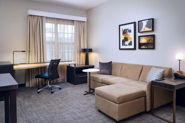 Studio, 1 Queen Bed with Sofa bed