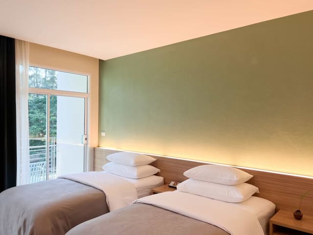 Kaset Room