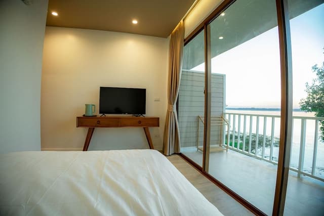 Junior Room