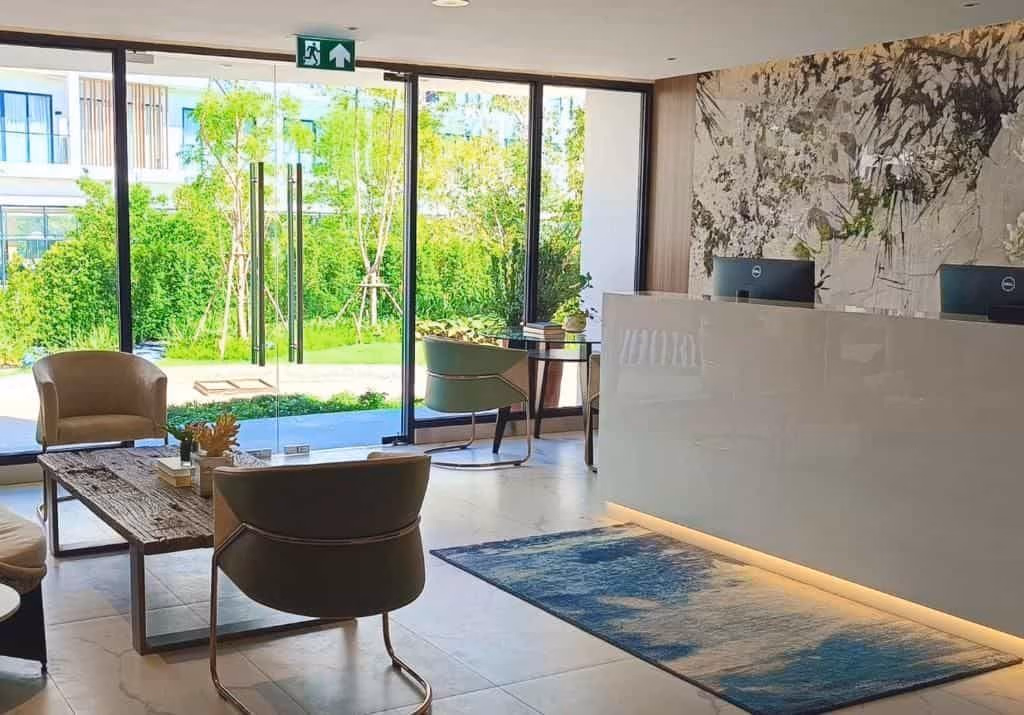 Laya Suites and Residences4