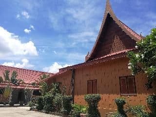 เรือนไทย รีสอร์ท ราชบุรี เรือนไทย รีสอร์ท ราชบุรี