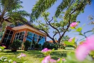 บ้านสวนคุณตา กอล์ฟ รีสอร์ท (Baan Suan Khunta Golf Resort)0