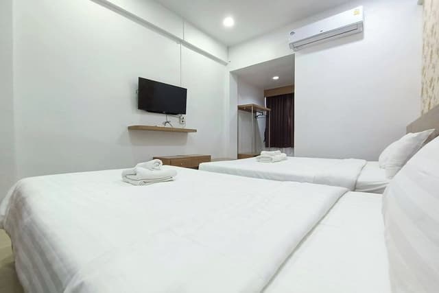 Family Room, Multiple Beds