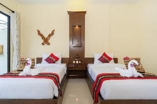 TWIN DELUXE TWO BEDROOM