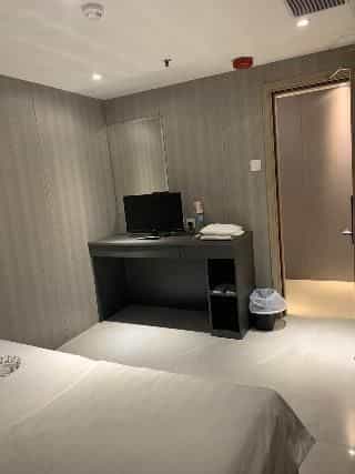 J Hotel J Hotel