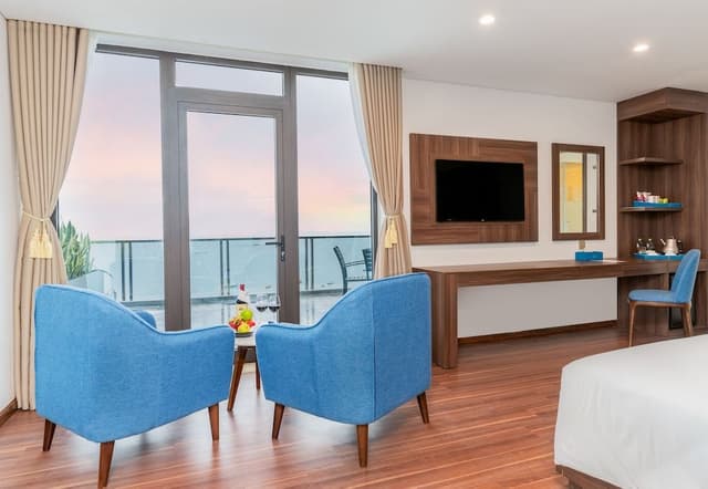 Honeymoon Suite, Ocean View