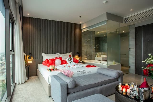 Honeymoon Suite Double with Seaview