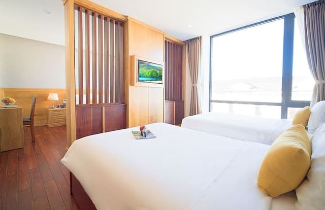 Family Suite, Bathtub