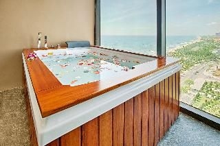 ยาร์รา โอเชียน สวีท ดานัง (Yarra Ocean Suites Danang)4