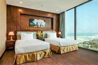 TWIN DELUXE TWO BEDS