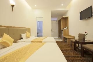 โรงแรมเรดพาเลซ (Red Palace Hotel)1