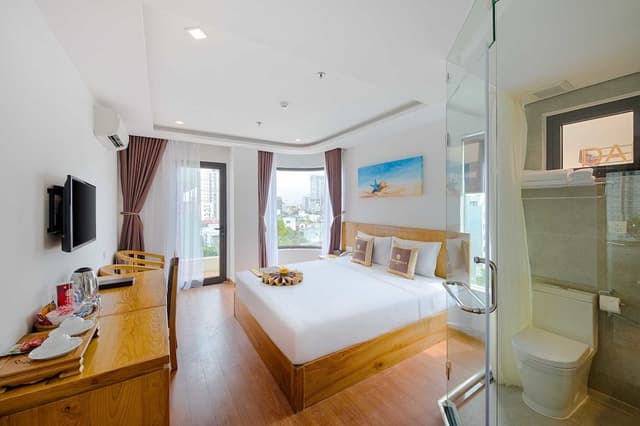 Deluxe Double Room, Partial Ocean View, Tower