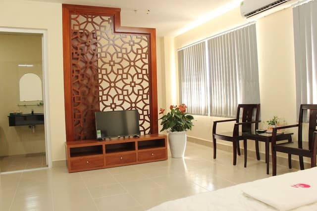 Standard Double Room Single Use, 1 Queen Bed, City View, Tower