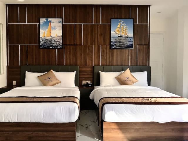 Deluxe Family Room