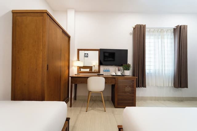 Luxury Triple Room, Multiple Beds, City View