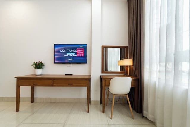Deluxe Double Room, 1 Queen Bed, City View