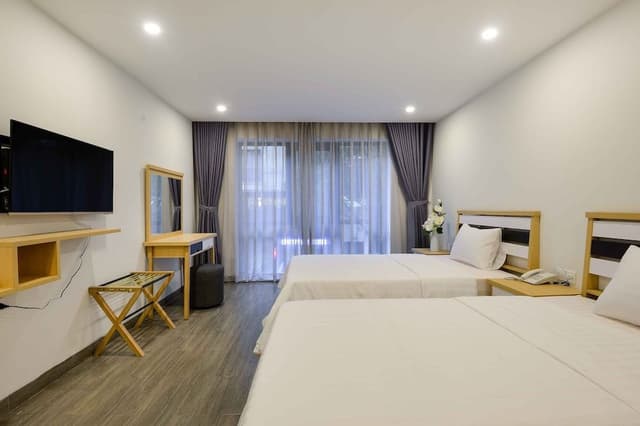 Superior Studio Suite, Multiple Beds, Refrigerator, City View