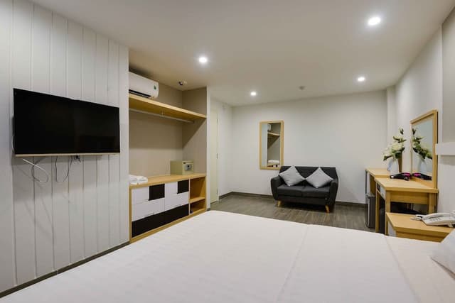 Deluxe Double Room, Private Bathroom, City View