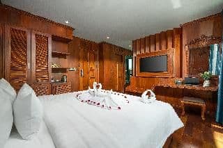 SUITE PREMIUM